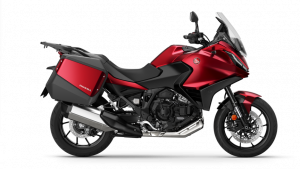 Honda NT1100 DCT Candy Chromosphere Red