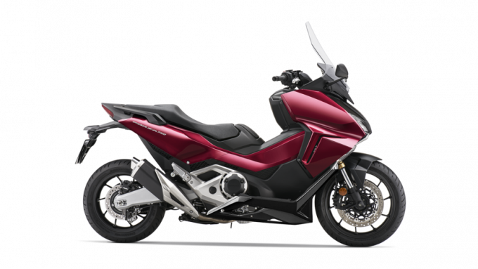 Honda Forza 750 Candy Chromosphere Red